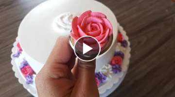 Whipped cream flower cake - Cake decorating tutorial